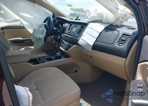 2017 Kia Sedona Lx из США, поврежденный, VIN KNDMB5C12H6231567